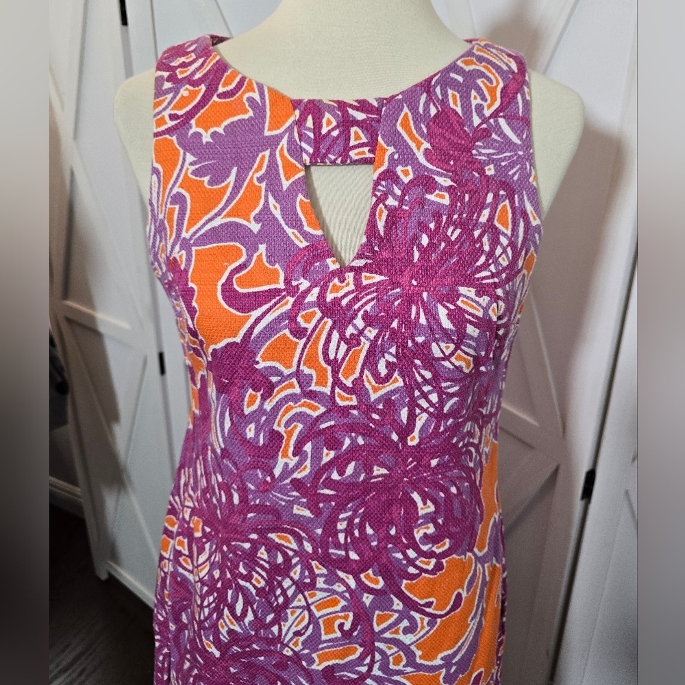 Vintage Taylor  - Keyhole Sleeveless Floral Sheath Dress